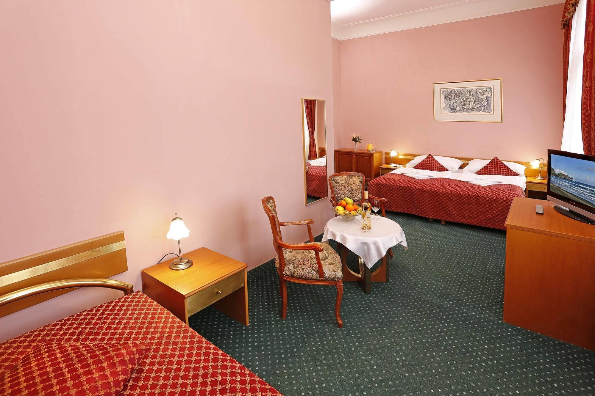 Lazensky Smetana Hotel 4*