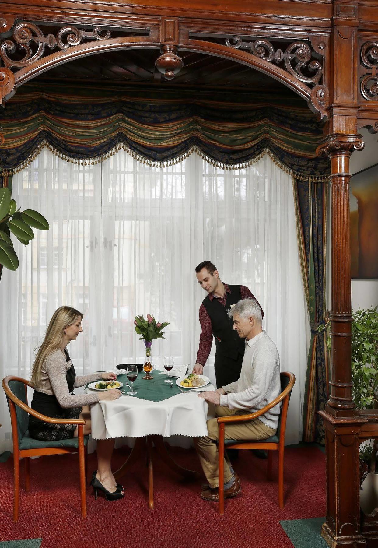 Lazensky Smetana Hotel