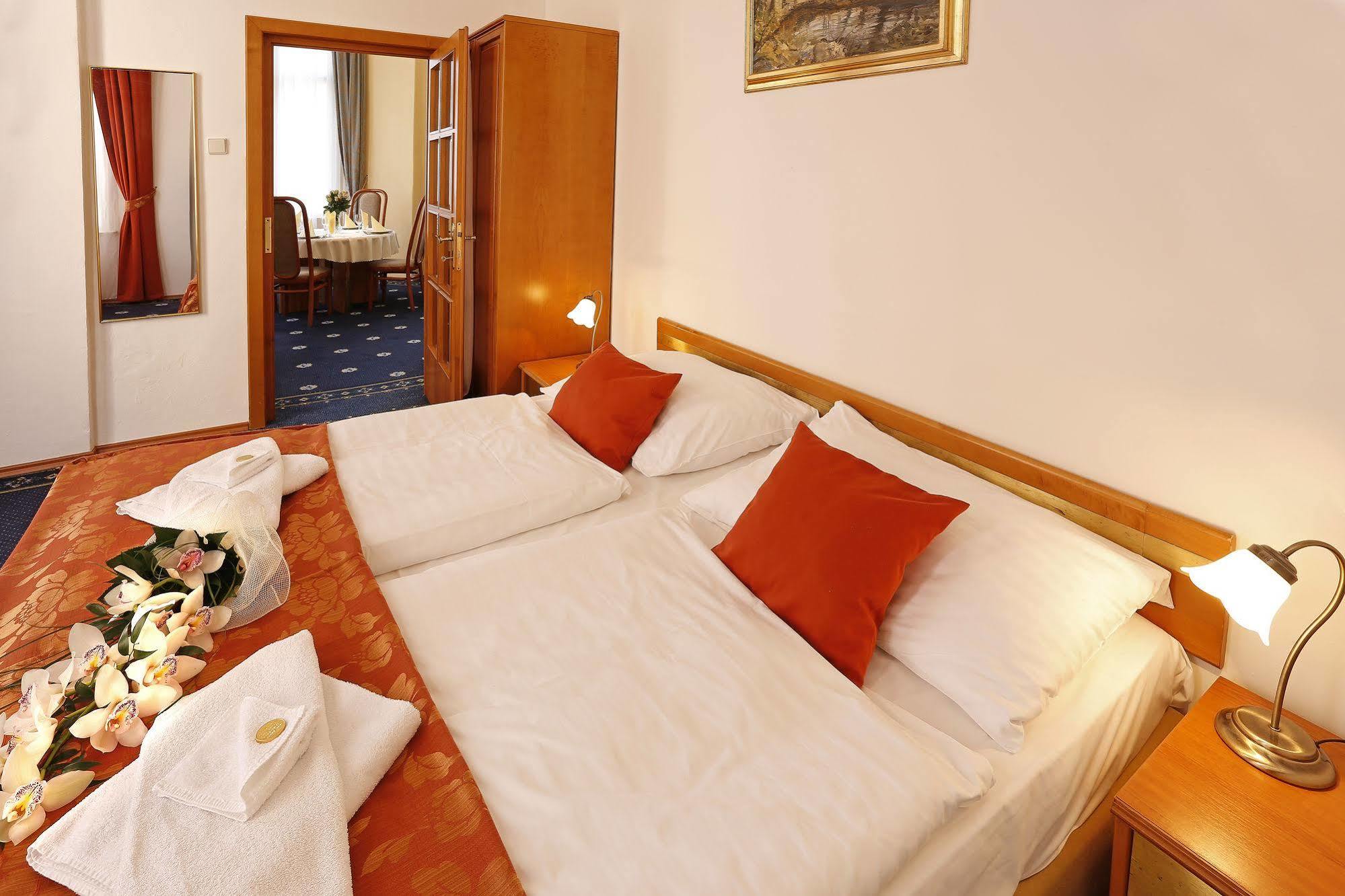 Lazensky Smetana Hotel